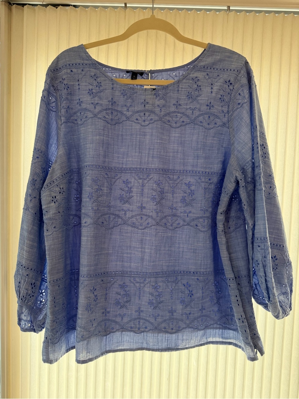 Blue Talbots Embroidered Women's Top Lightweight Boho/Peasant Style Blouse - Picture 2 of 6